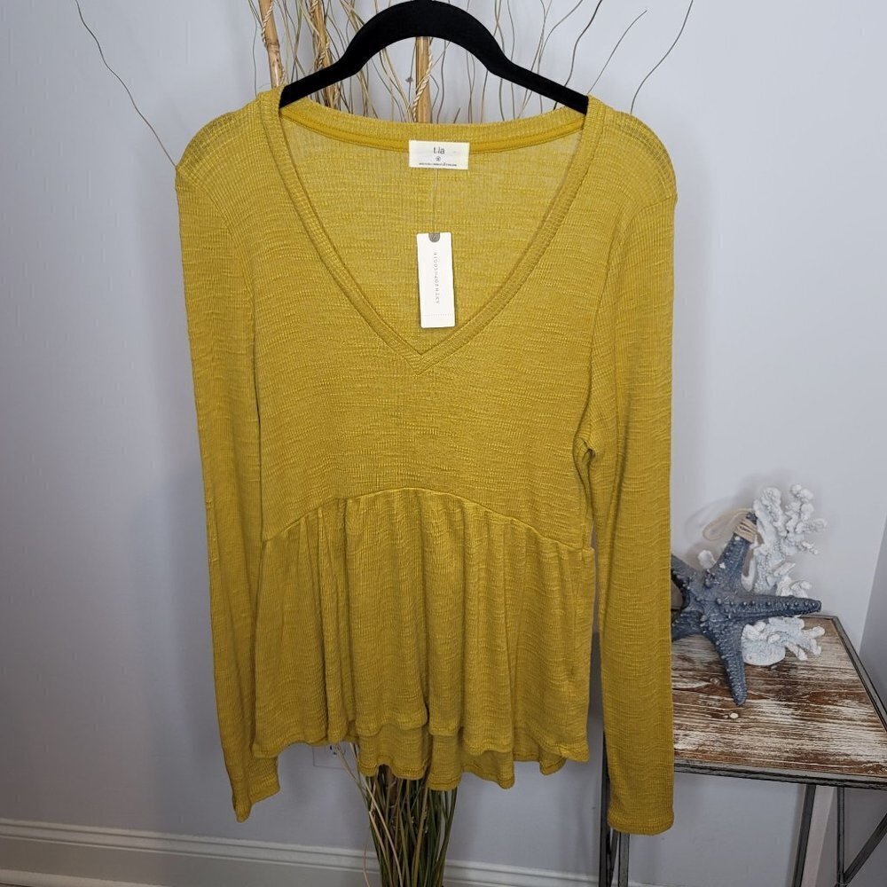 T.la NWT‎ Blouse Womens Small